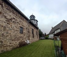 Aussenansicht der Kirche in Hofgeismar-Huemme